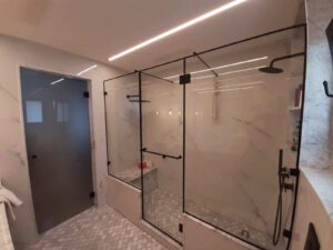 מקלחון לאמבטיה עם זכוכית בהתאמה אישית